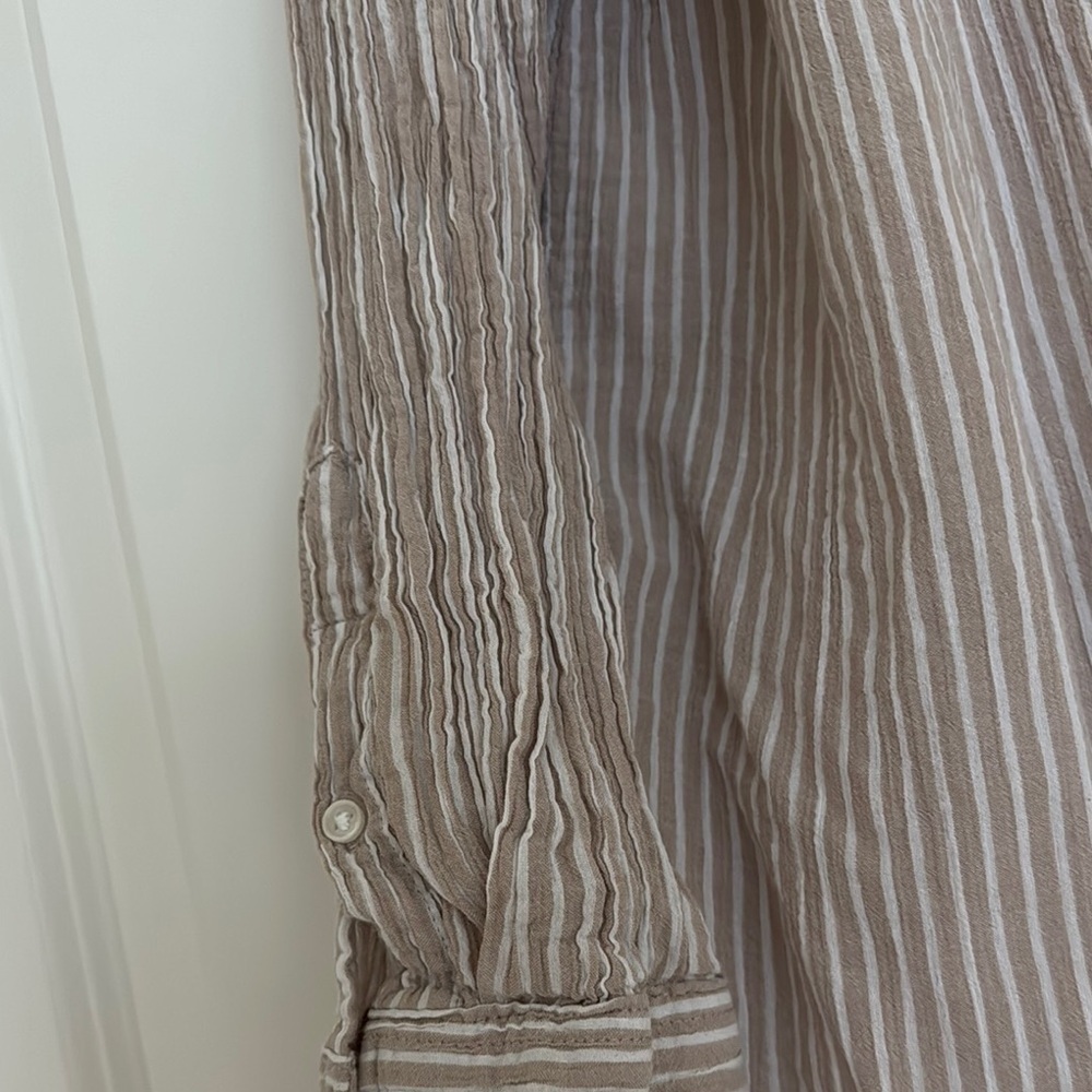 H&M Womens Beige Striped Button-Down Shirt - Picture 3 of 7